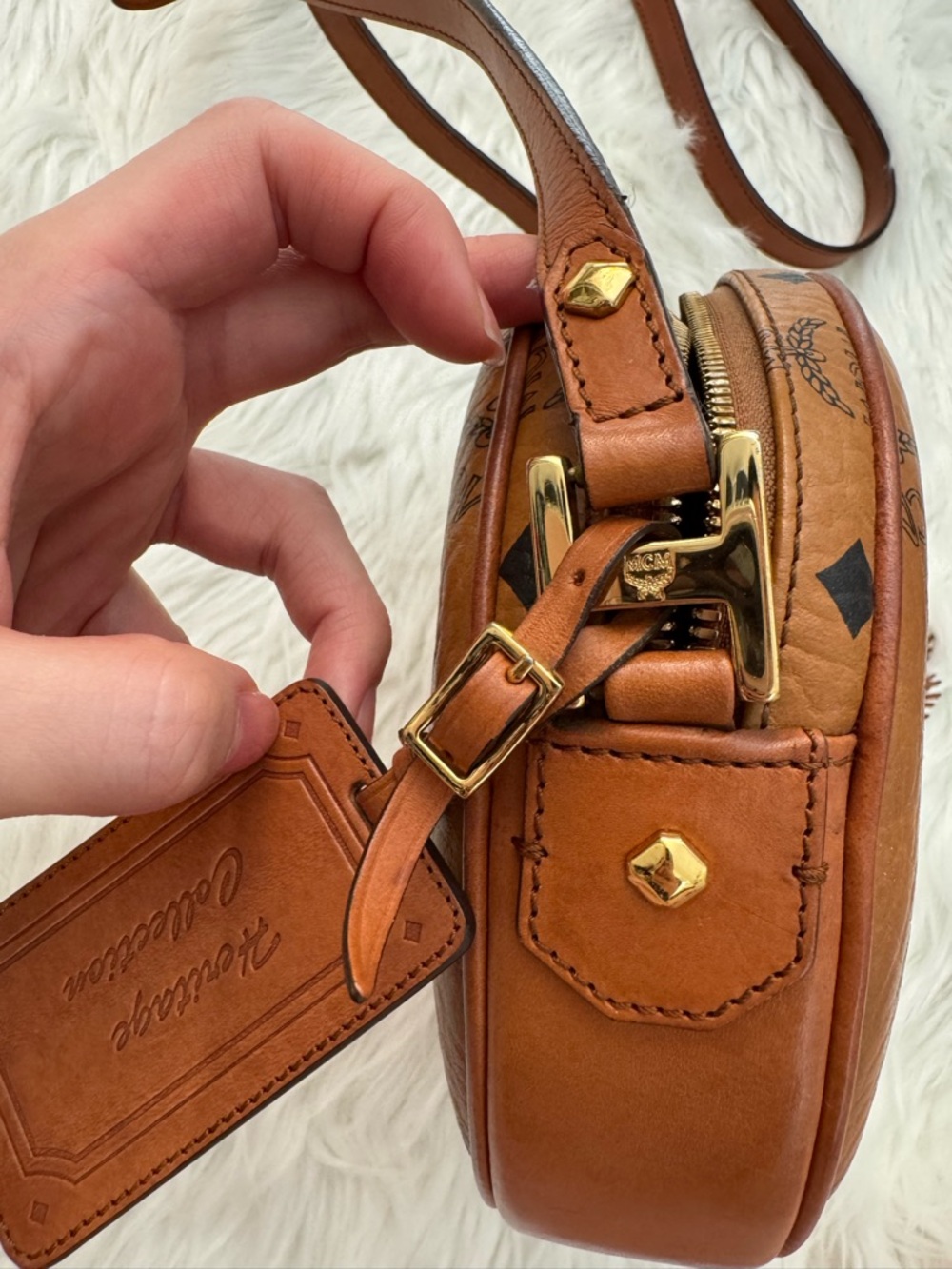 MCM heritage tambourine Crossbody - Picture 6 of 10